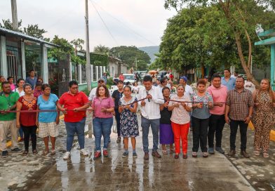 Inauguración de obra en el Barrio Framboyanes