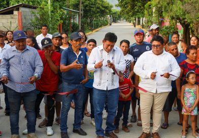 Inauguración de obra en el Barrio Santa Cruz