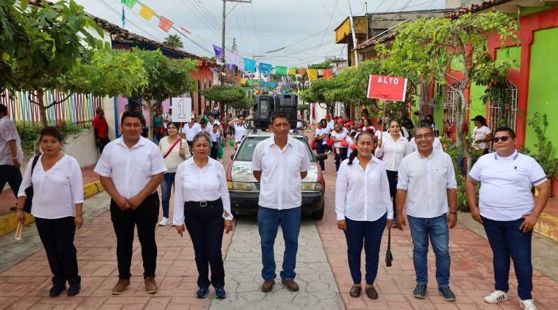 Desfile Cívico y Deportivo de Jardines de niños